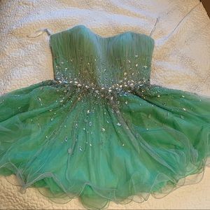 formal jovani tinkerbell dress 💚